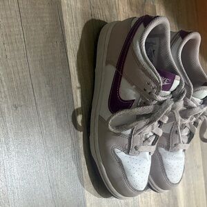 Nike Beige and Purple Sneakers